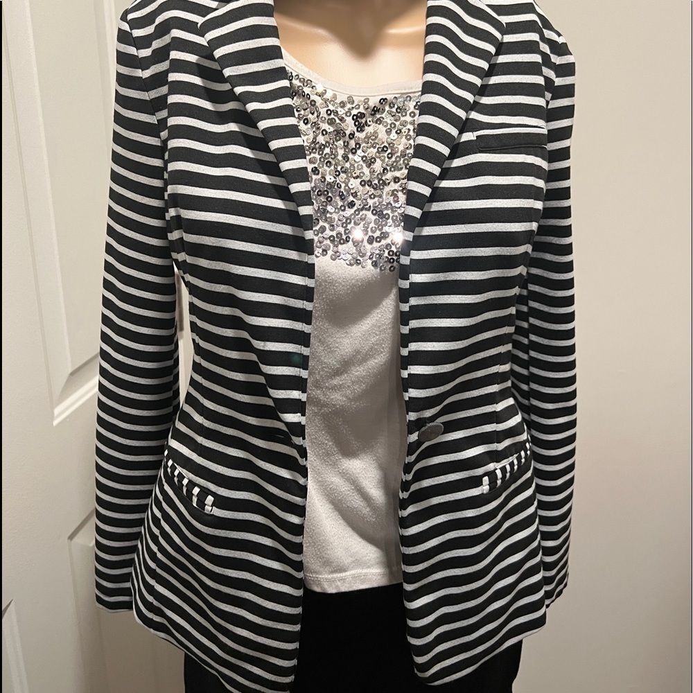 Mossimo Womens Jacket Size XS Black White
Stripe Fitted Lined Dress Career
